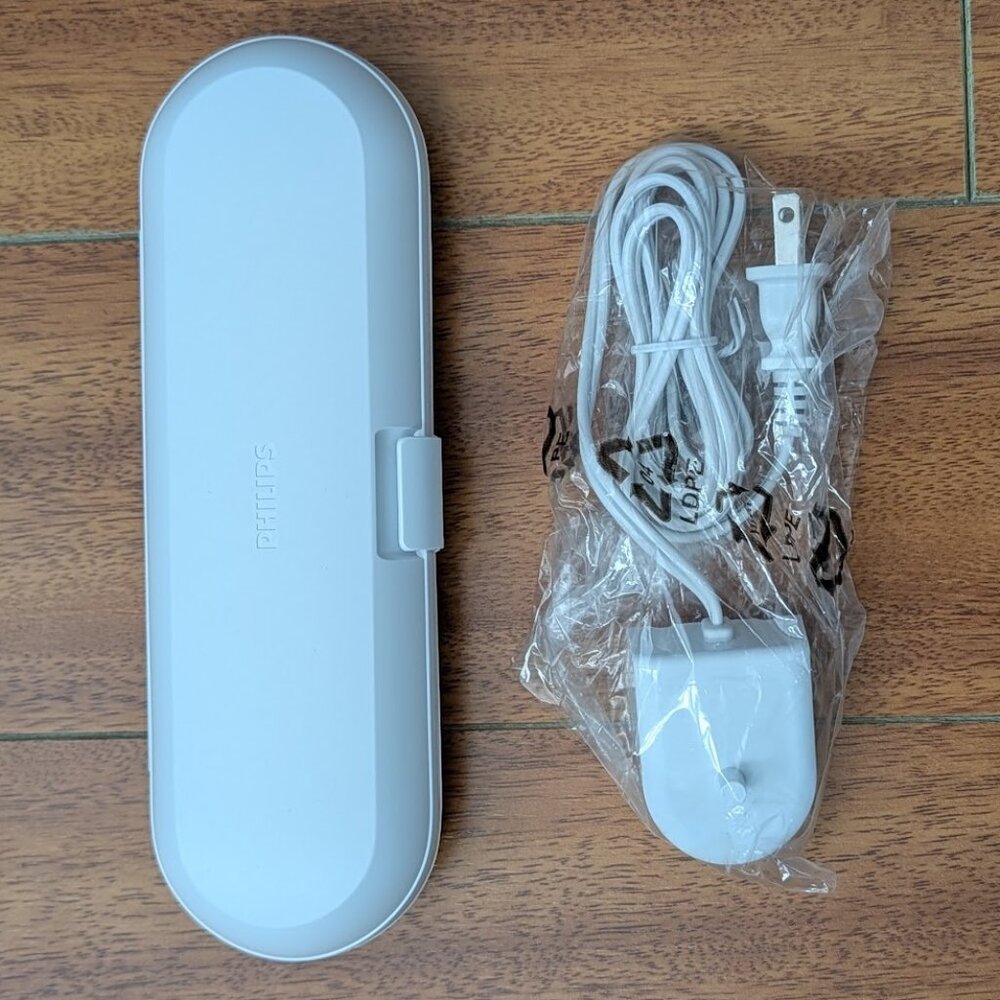 NEW Philips Sonicare toothbrush travel accessories